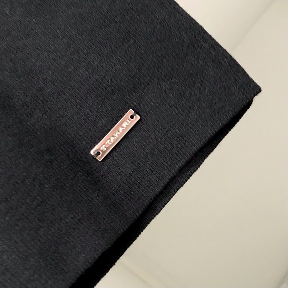 Super Soft Off-Shoulder Scallop Edge Top - NWTags - Picture 4 of 10